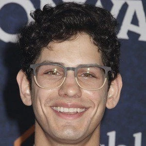 Matt Bennett Biography