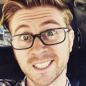 Simon Bentley Biography