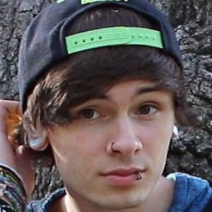 Wade Benton - Networth, Bio, Birthdate, Age, Family & More