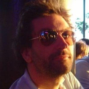 Leslie Benzies Biography