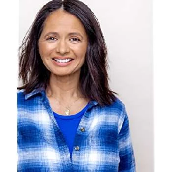 Bernadette Pérez - Age, Bio, Birthdate, Family, Networth & More