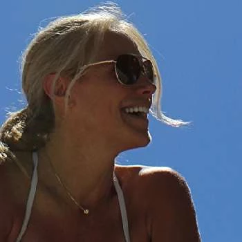 Beth Chamberlin - Family, Bio, Wiki, Dat of Birth, Networth & More