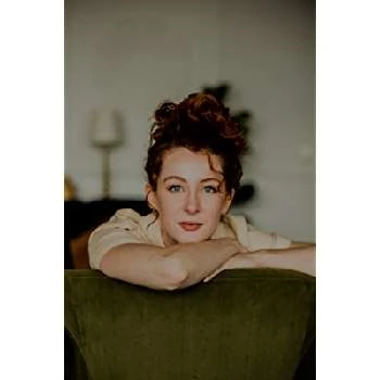 Beth Hawkes - Age, Bio, Birthdate, Family, Networth & More