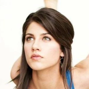 Sarah Beth Biography