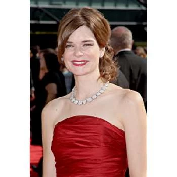Betsy Brandt - Parents, Networth, Bio, Birthdate, Family Wiki & More