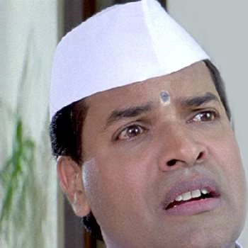 Bharat Jadhav - Wiki, Bio, Birthdate, Networth, Family & More