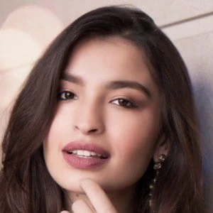 Saachi Bhasin - Age, Wiki, Birthdate, Bio, Networth, Family & More