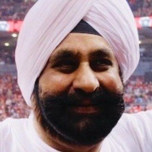 Nav Bhatia - Adderess, Bio, Birthdate, Family, Wiki & More