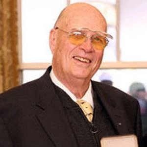 Forrest Bird - Adderess, Bio, Birthdate, Family, Wiki & More