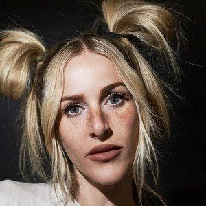 Sarah Blackwood Biography
