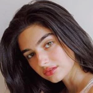 Lana Blakely Biography