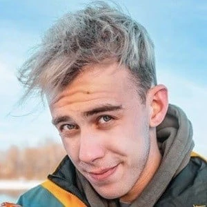 Blowek - Income, Birthday, Family, Bio, Networth & More