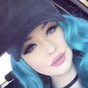 Jessie Blush Biography