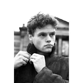 Bobby Schofield Biography