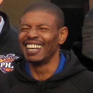Muggsy Bogues Biography
