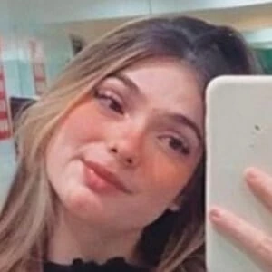 Cami Bontti Biography