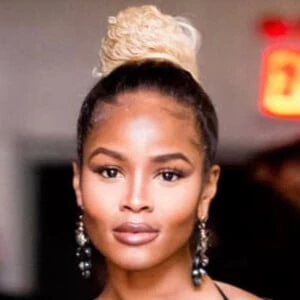 Isha Borromeo Biography