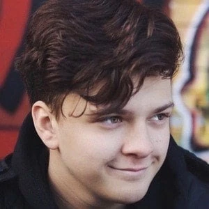 Senna Borsato - Wiki, Bio, Networth, Birthdate, Family & More