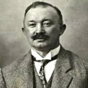 Hugo Boss - Age, Bio, Career, Family, Wiki, Networth & More