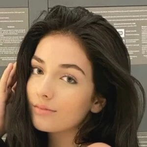Andreea Bostanica Biography