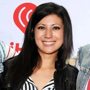 Jess Bowen - Income, Birthday, Family, Bio, Networth & More