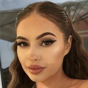 Alexandra Bowers - Networth, Bio, Wiki, Family, Birthday, Networth & More