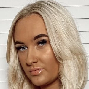 Erin Bowyer Biography