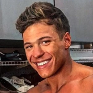 Alex Bozinovski Biography
