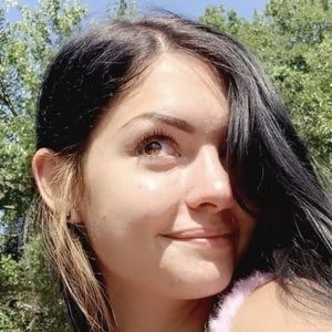 Danica Brackett - Age, Bio, Birthdate, Family, Networth & More