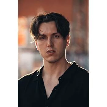 Brad McCarthy - Age, Bio, Birthdate, Family, Networth & More