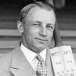Donald Bradman Biography