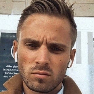 Charlie Brake - Age, Height, Birthdate, Bio, Family, Networth & More