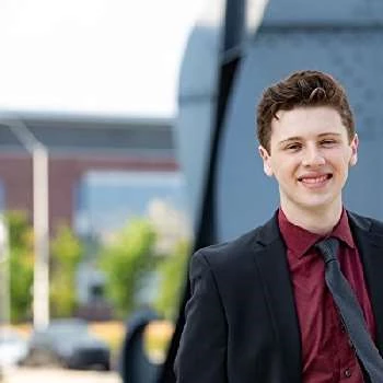 Brandon Urikh - Age, Bio, Birthdate, Family, Networth & More