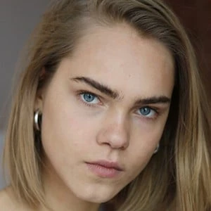 Line Brems - Age, Height, Birthdate, Family, Wiki & More