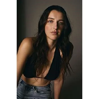 Brenna Coates - Age, Bio, Birthdate, Family, Networth & More