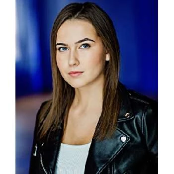 Briana Andrade-Gomes Biography