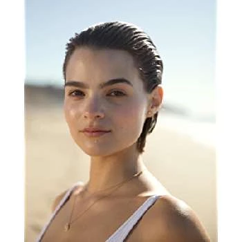 Brianna Hildebrand Biography