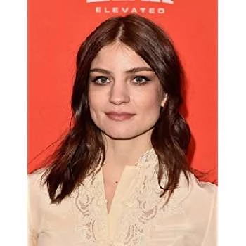 Bridey Elliott - Networth, Bio, Wiki, Family, Birthday, Networth & More