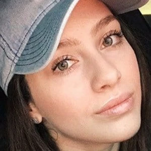 Helene Britany - Wiki, Bio, Birthdate, Networth, Family & More