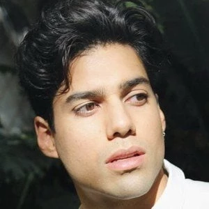 Lalo Brito - Networth, Bio,Birthdate, Family, Wiki & More