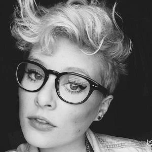 Erin Brock - Age, Wiki, Birthdate, Bio, Networth, Family & More