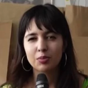 Broey Deschanel Biography