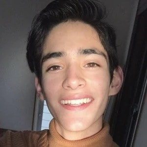 Erick Brondo - Birthday, Bio, Wiki, Family, Networth & More