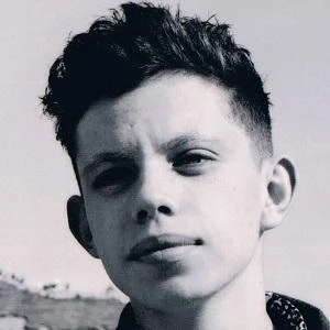 Alex Brooks Biography