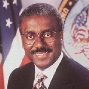 Jesse Brown - Networth, Bio, Wiki, Family, Birthday, Networth & More