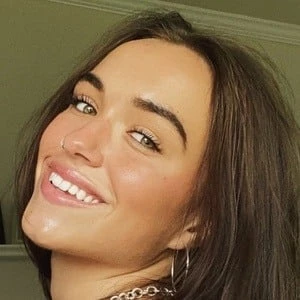 Katie Brown - Birthdate, Age, Family, Bio, Networth & More