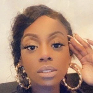 Vee Brown - Date Of Birth, Bio, Birthdate, Parents, Networth & More