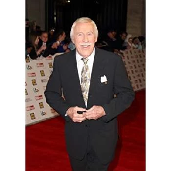 Bruce Forsyth Biography