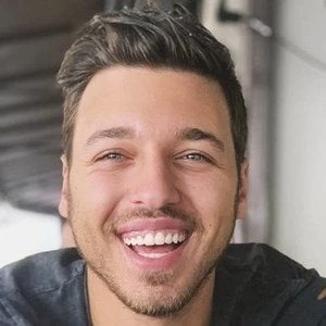 Tomas Buenos - Networth, Bio, Wiki, Family, Birthday, Networth & More