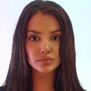 Enisa Bukvic - Age, Height, Birthdate, Family, Wiki & More